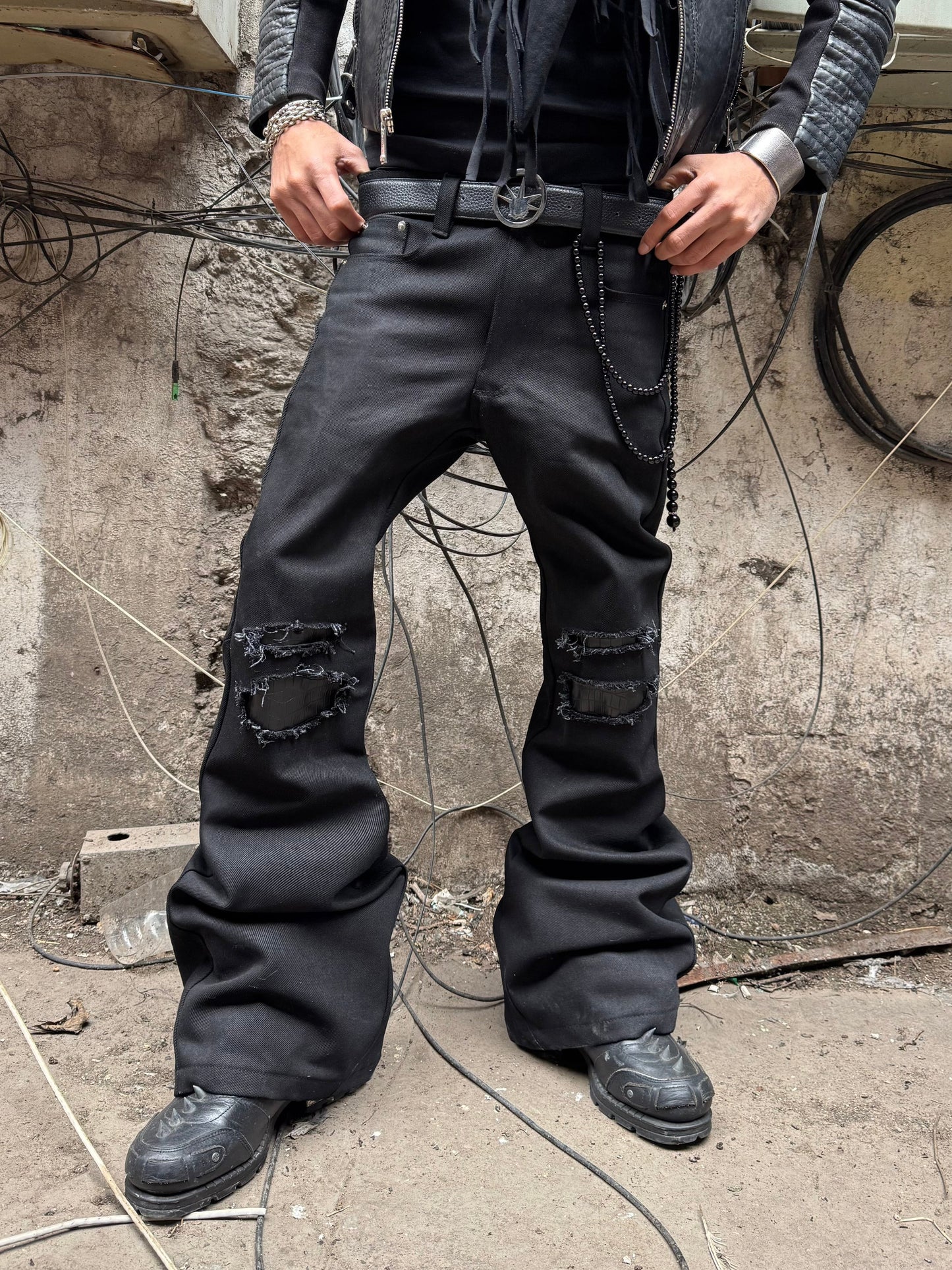 MALAGENTE ANKLE ZIPPER JEANS